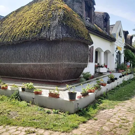 Gedeon Tanya Panzio Country house Jakabszallas